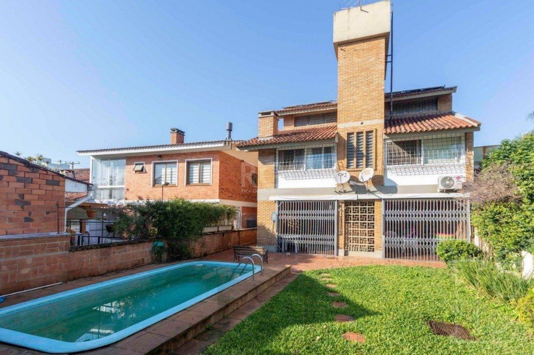 Casa para Venda - 349m², 4 dormitórios, sendo 1 suites, 3 vagas - Tristeza — foto 1