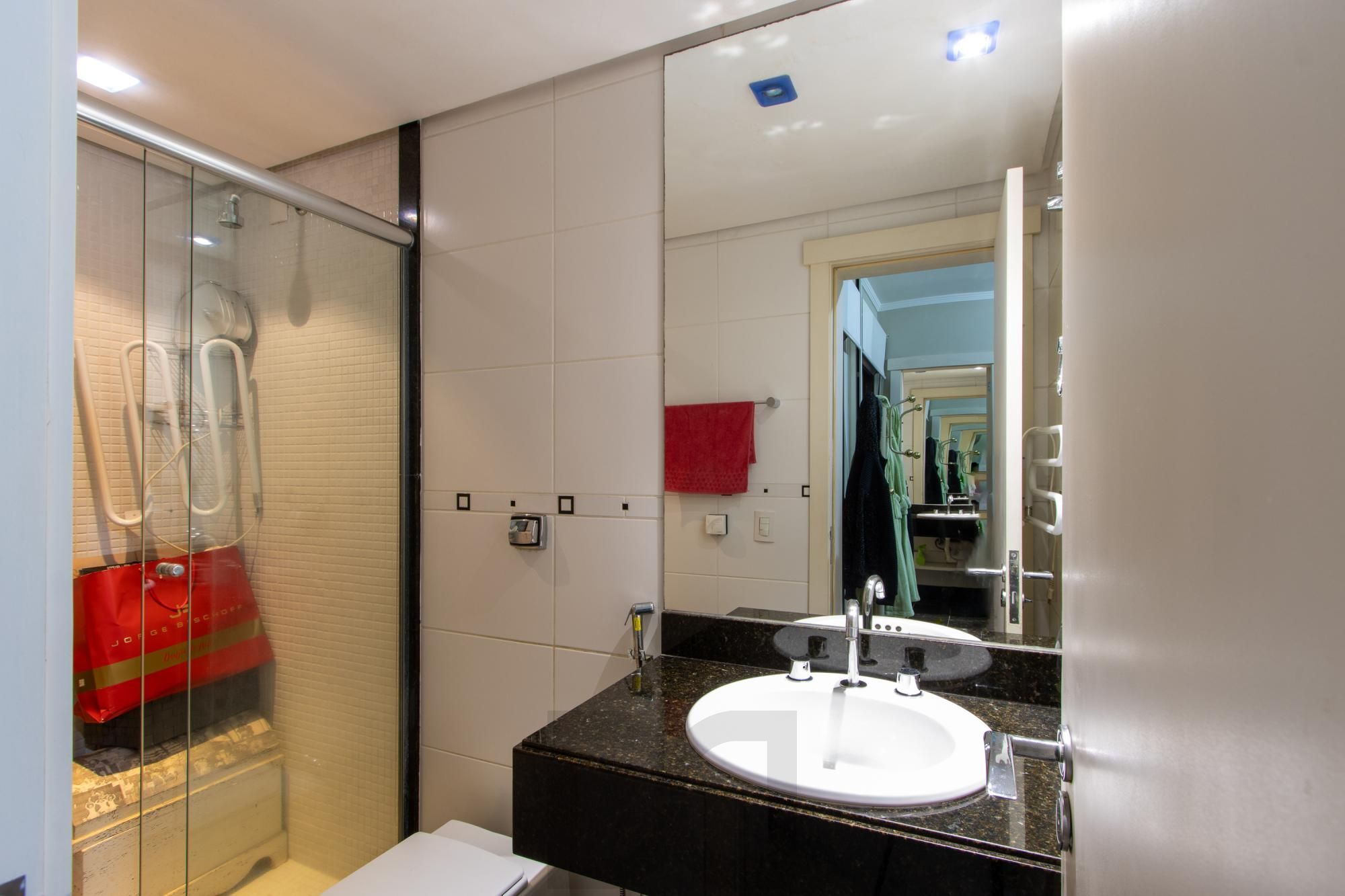EXCELENTE APARTAMENTO COM VISTA LIVRE PARA O GUAÍBA!! — foto 28