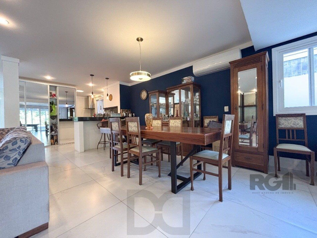 Casa em condomínio com pátio, piscina, 3 suítes e 2 vagas — foto 9