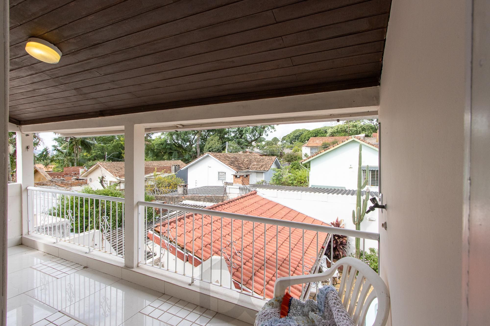 Casa de 4 dormitórios, 2 suítes, piscina, pátio e 2 vagas de garagem. — foto 38
