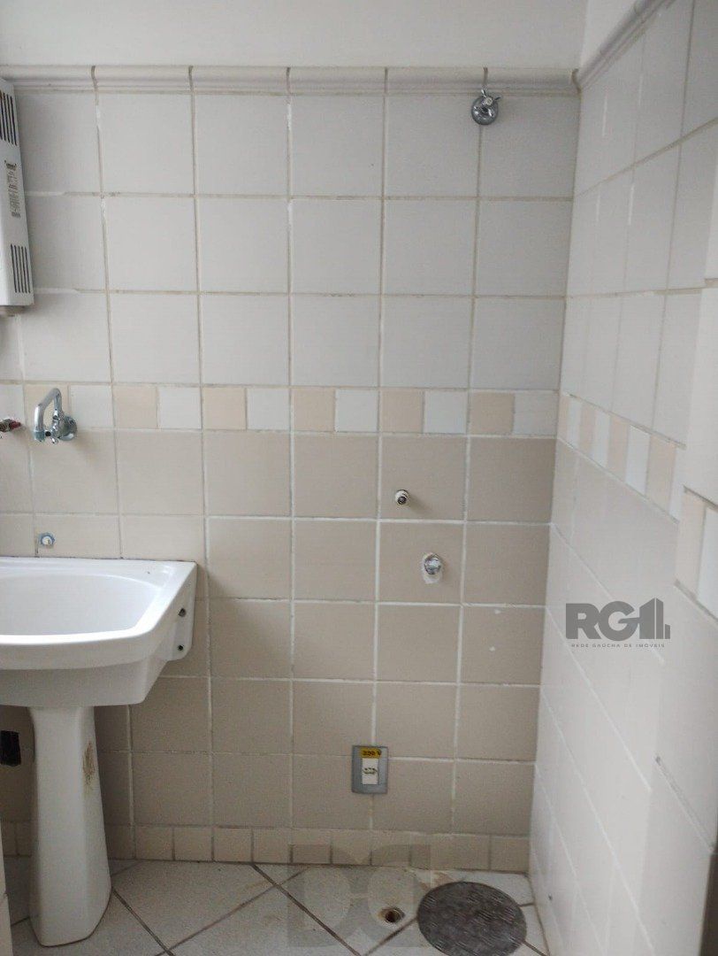 Apartamento com 40,31m², 1 quarto, totalmente reformado, na Lucas de Oliveira. — foto 15
