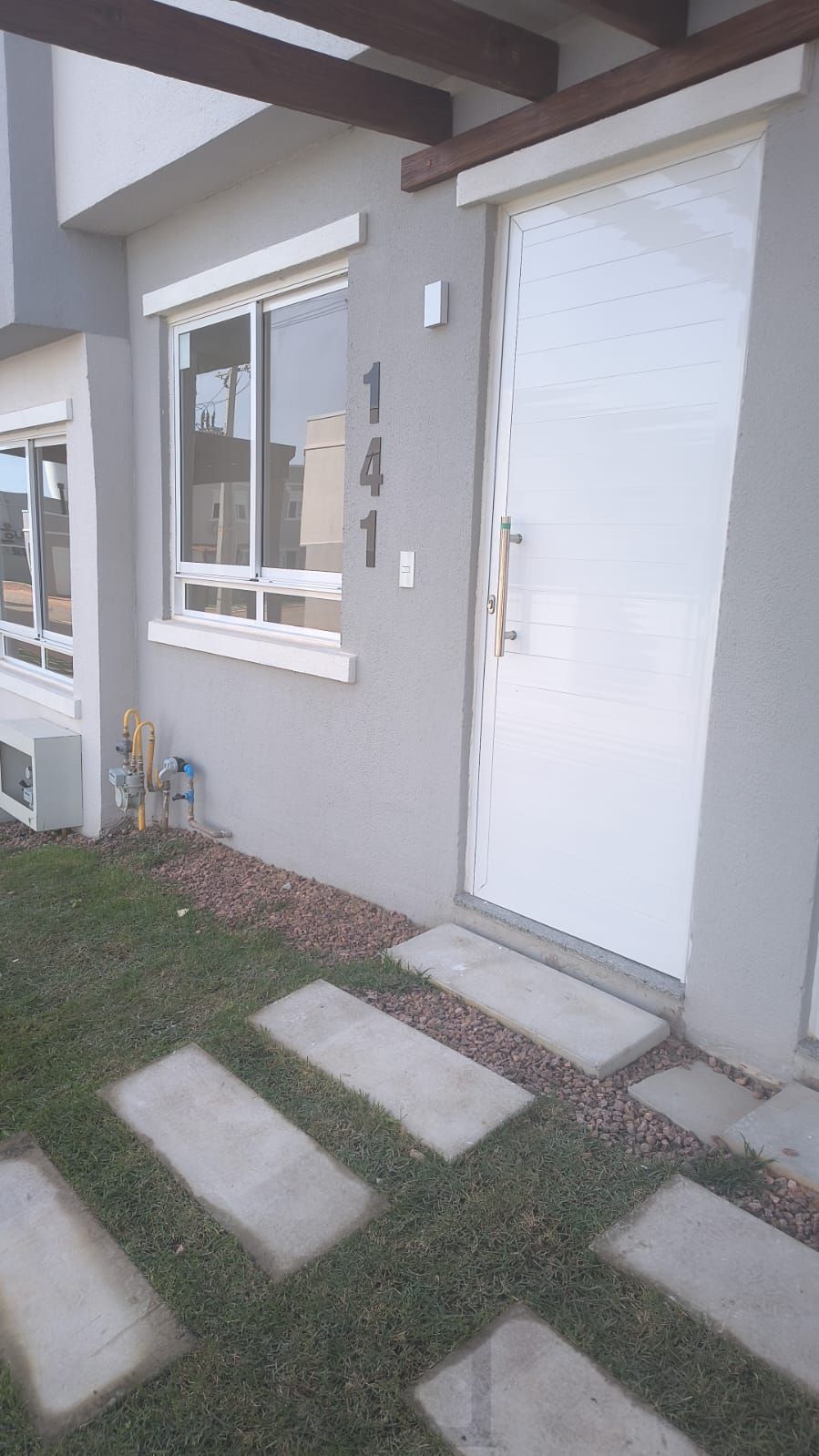 CASA EM CONDOMINIO FECHADO PARA VENDER NO BAIRRO CAMPO NOVO - 02 QUARTOS - 01 VAGA — foto 1