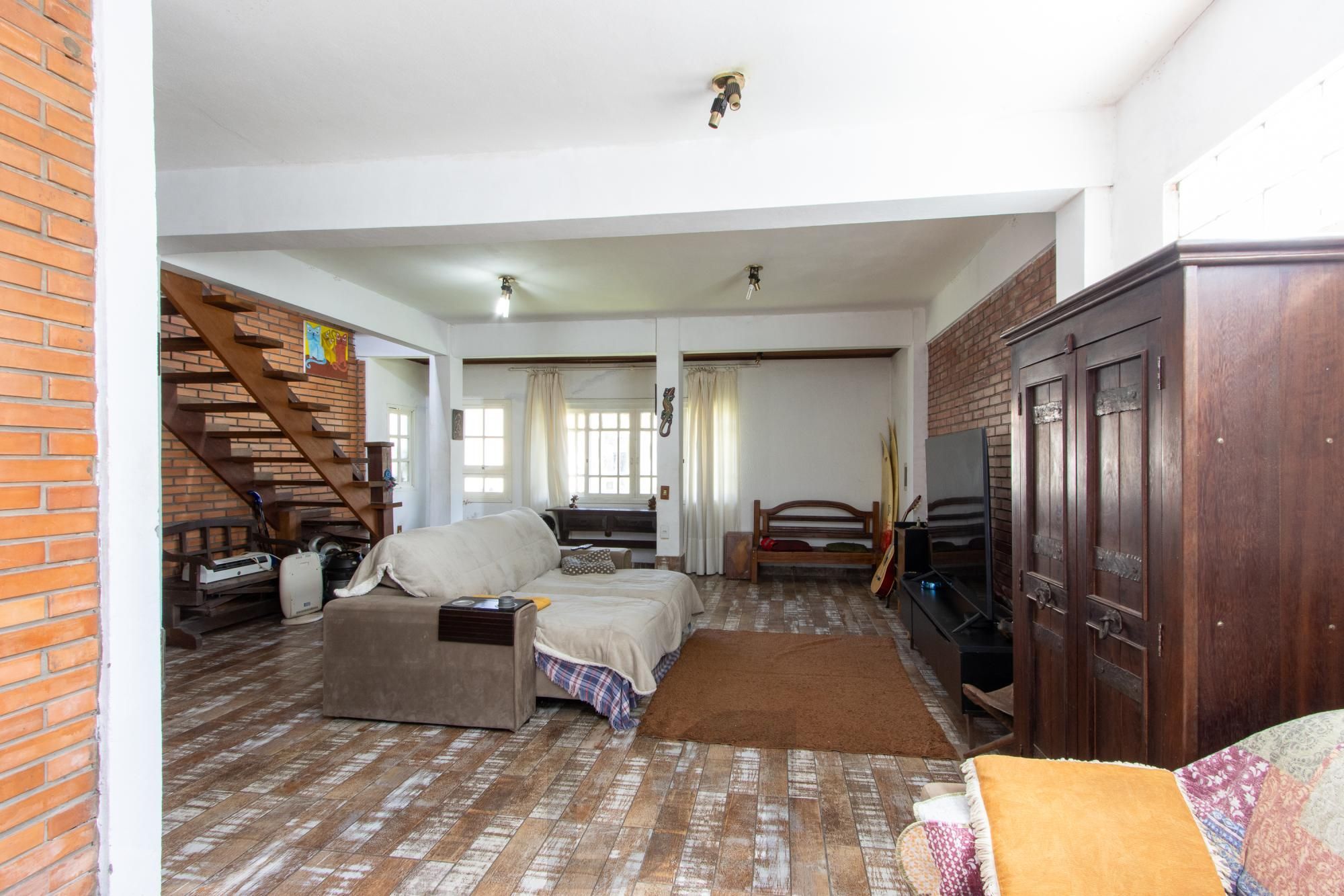 Sobrado amplo com 4 dormitórios com piscina e casa extra no mesmo terreno – Hípica — foto 27