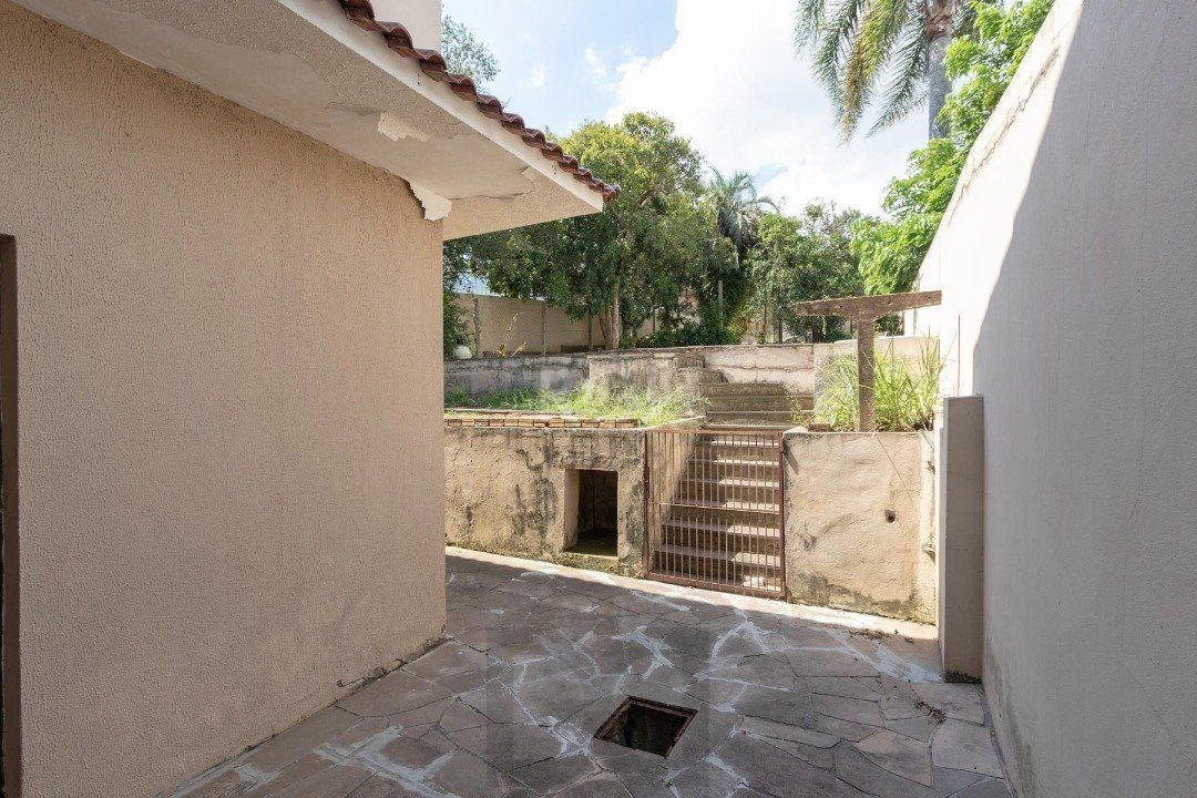 Casa para Venda - 460m², 4 dormitórios, sendo 1 suites, 4 vagas - Cristal — foto 39