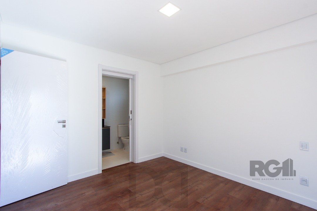 Apartamento em Porto Alegre no Bairro Petrópolis, de 2 quartos, GARDEN , semi mobiliado — foto 28