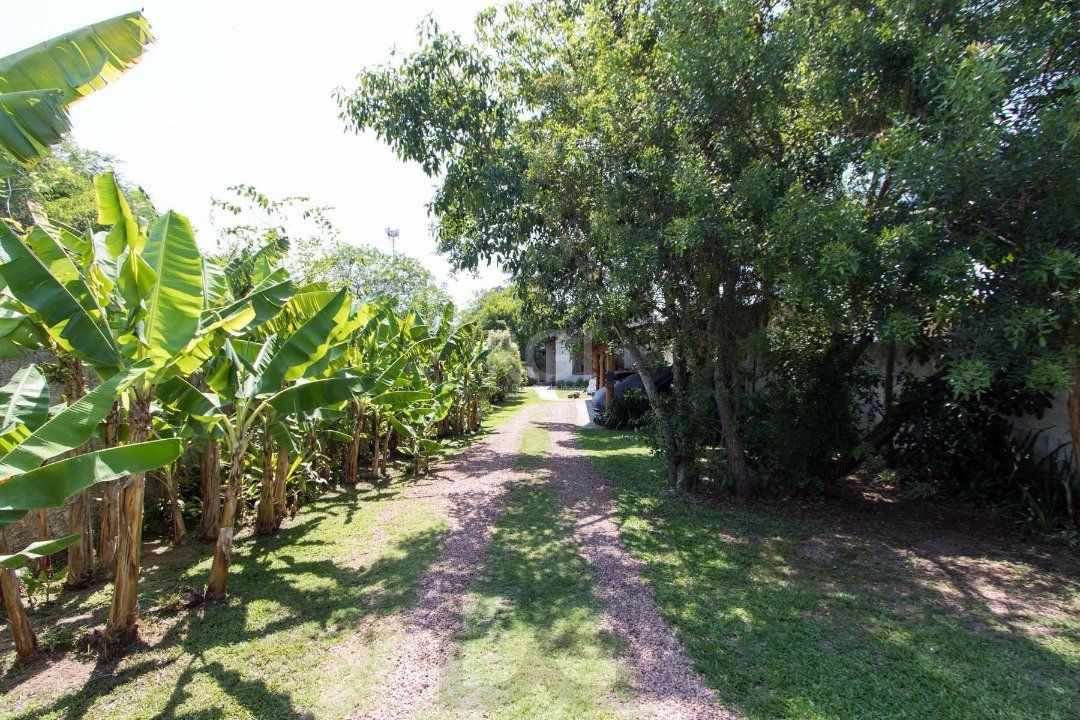 Casa para Venda - 250m², 3 dormitórios, sendo 2 suites, 3 vagas - Ponta Grossa — foto 3