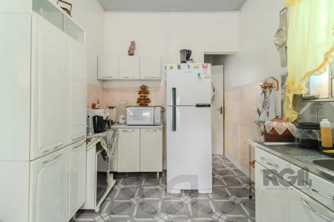 Casa para Venda - 251m², 5 dormitórios, 3 vagas - Nonoai — foto 17