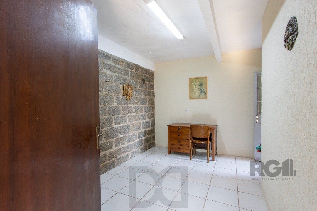 Casa para Venda - 220m², 3 dormitórios, sendo 2 suites, 5 vagas - Espirito Santo — foto 34