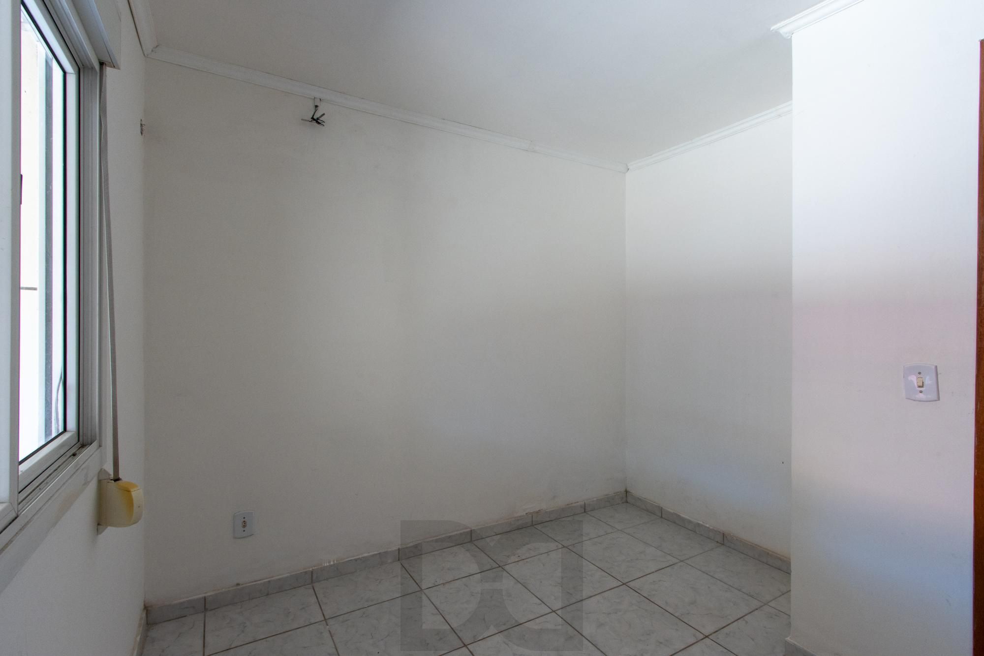 Casa de condomínio, 2 dormitórios, 1 banheiro e 1 vaga de garagem. — foto 16
