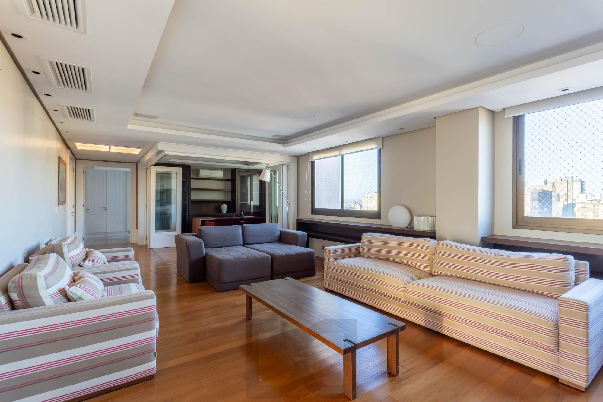 Apartamento para alugar em Mont 'Serrat com 6 quartos, 6 vagas e ótima localização — foto 40