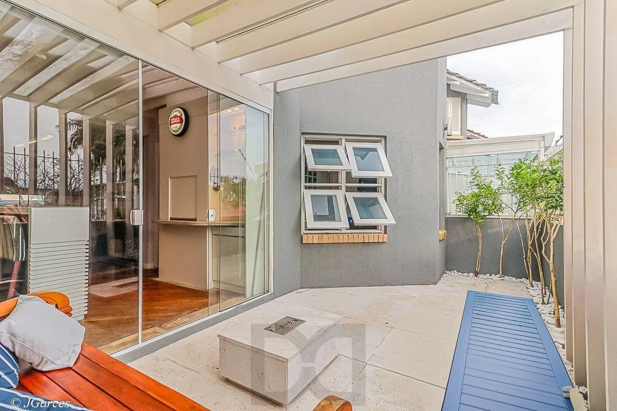 Casa em Condomínio à venda com 286m², 3 dormitórios, 1 suíte, 3 vagas, no bairro Jardim Isabel em Porto Alegre — foto 10