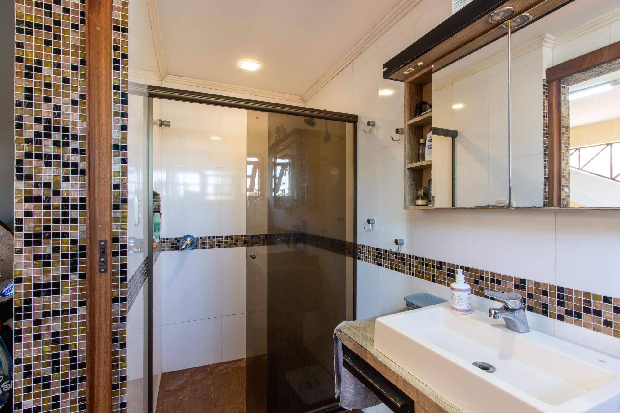 Casa para Venda - 255.68m², 4 dormitórios, sendo 1 suites, 2 vagas - Tristeza — foto 38