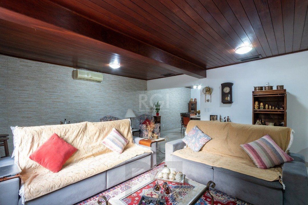 Casa para Venda - 300m², 4 dormitórios, sendo 2 suites, 4 vagas - Vila Assunção — foto 7