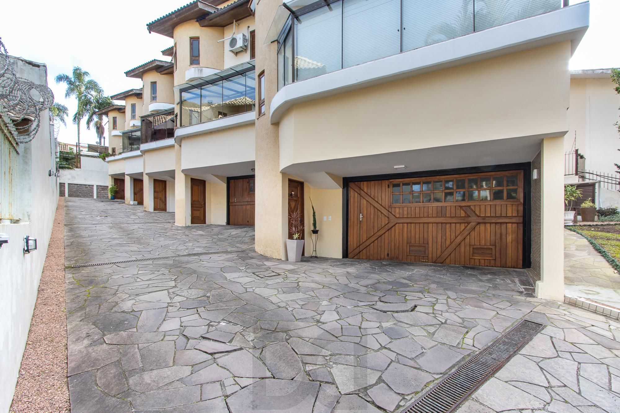 Casa em condominio Zona Sul, desocupada — foto 2