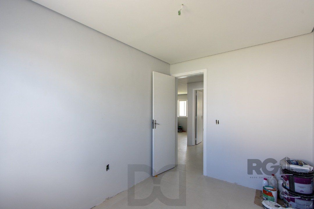 Casa no Bairro Hípica, 100% reformada, 2 dormitórios, 1 vaga de garagem. — foto 12