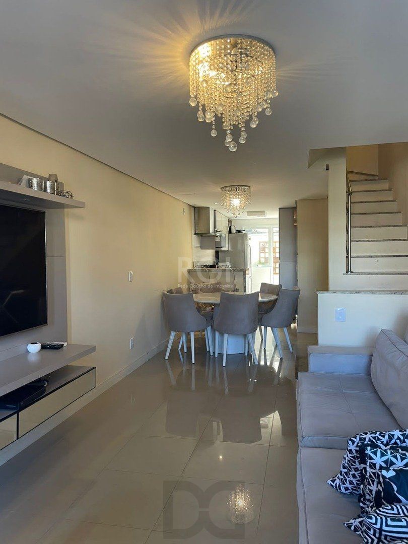 Sobrado para Venda - 132.69m², 2 dormitórios, sendo 1 suites, 1 vaga - Hípica — foto 3