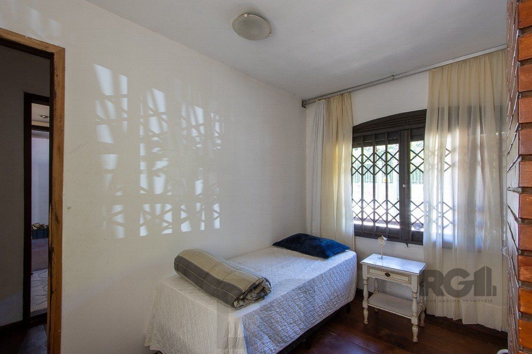 Casa para Venda - 572m², 5 dormitórios, sendo 1 suites, Cavalhada — foto 29