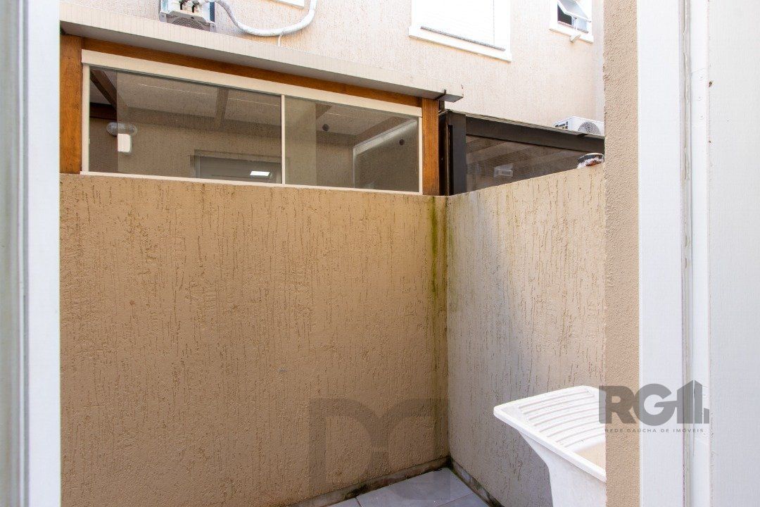 Casa em condomínio, possui 2 dormitórios, sala para 2 ambientes e 1 vaga. — foto 10