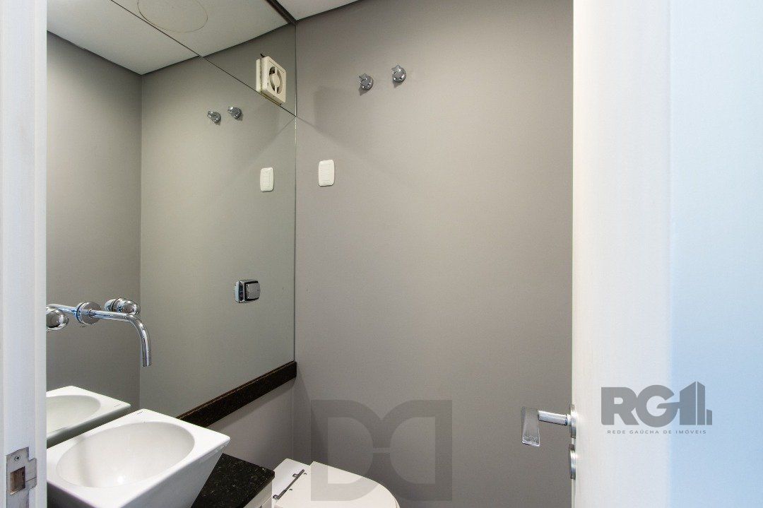 Apartamento para Venda - 200.1m², 3 dormitórios, sendo 3 suites, 5 vagas - Cristal — foto 27