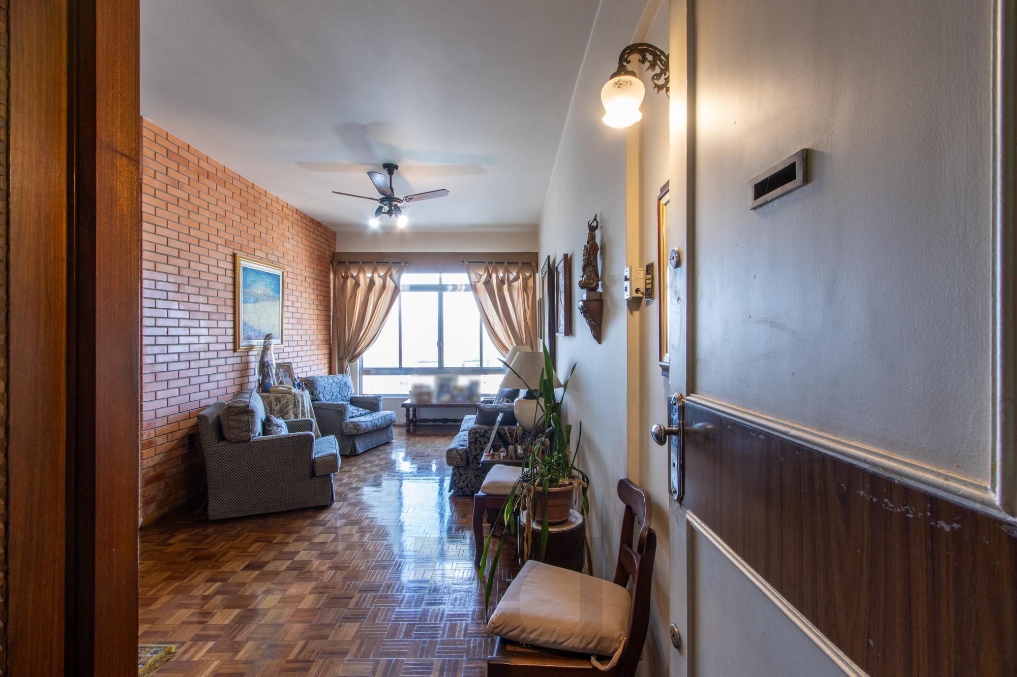 Apartamento Semimobiliado DESOCUPADO de 3 Quartos na Duque de Caxias, Centro Histórico de Porto Alegre — foto 1