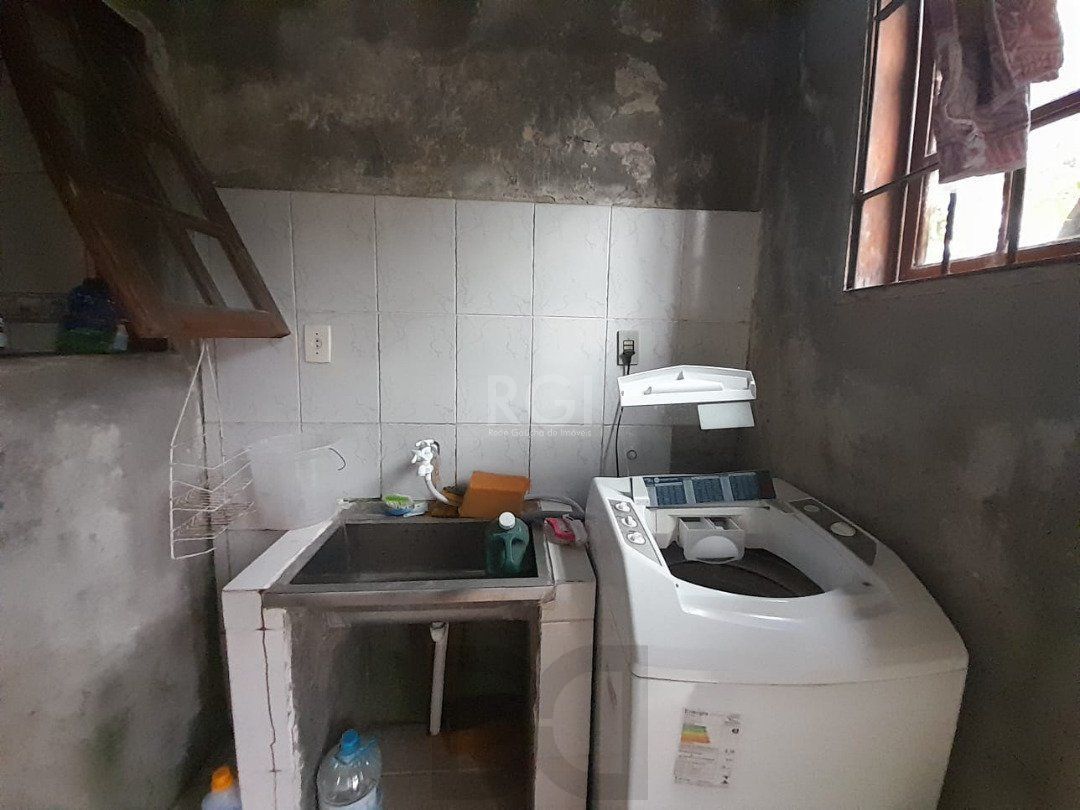 Casa para Venda com 3 dormitórios, sendo 1 suites e 3 vagas no bairro Ipanema — foto 9