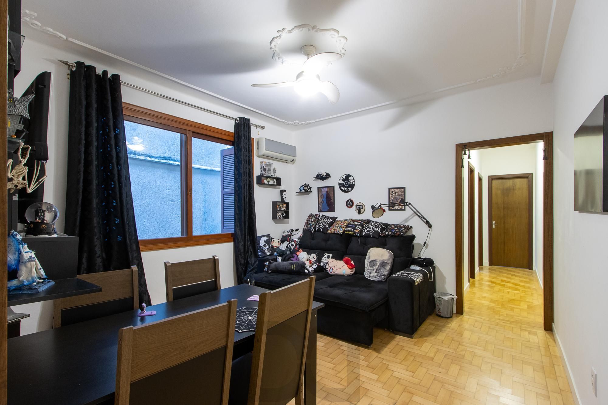 Apartamento Semi-mobiliado de 2 Quartos no Bairro Bom Fim — foto 1