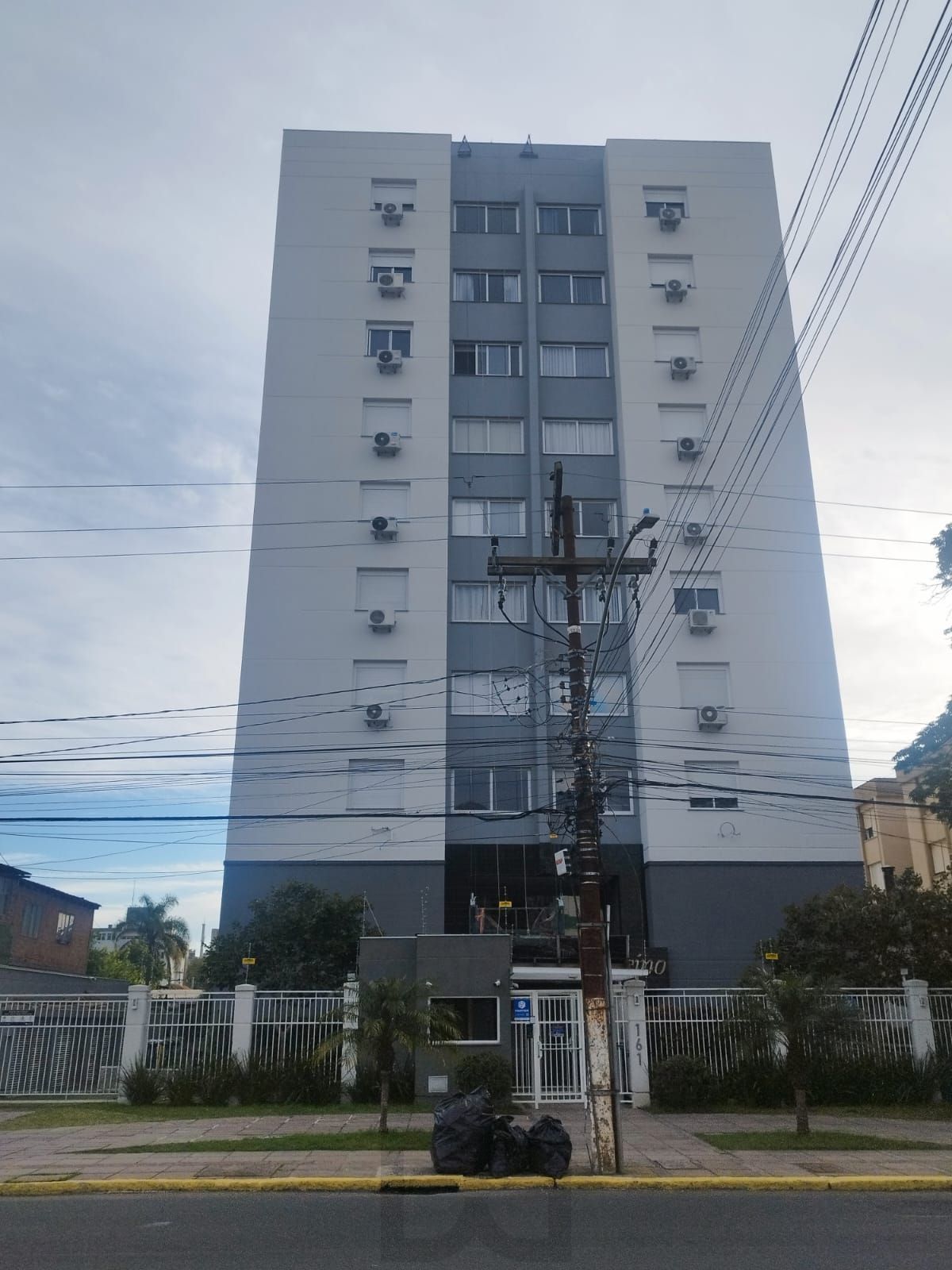 Apartamento semi mobiliado com 2 Quartos no Bairro Azenha, — foto 2