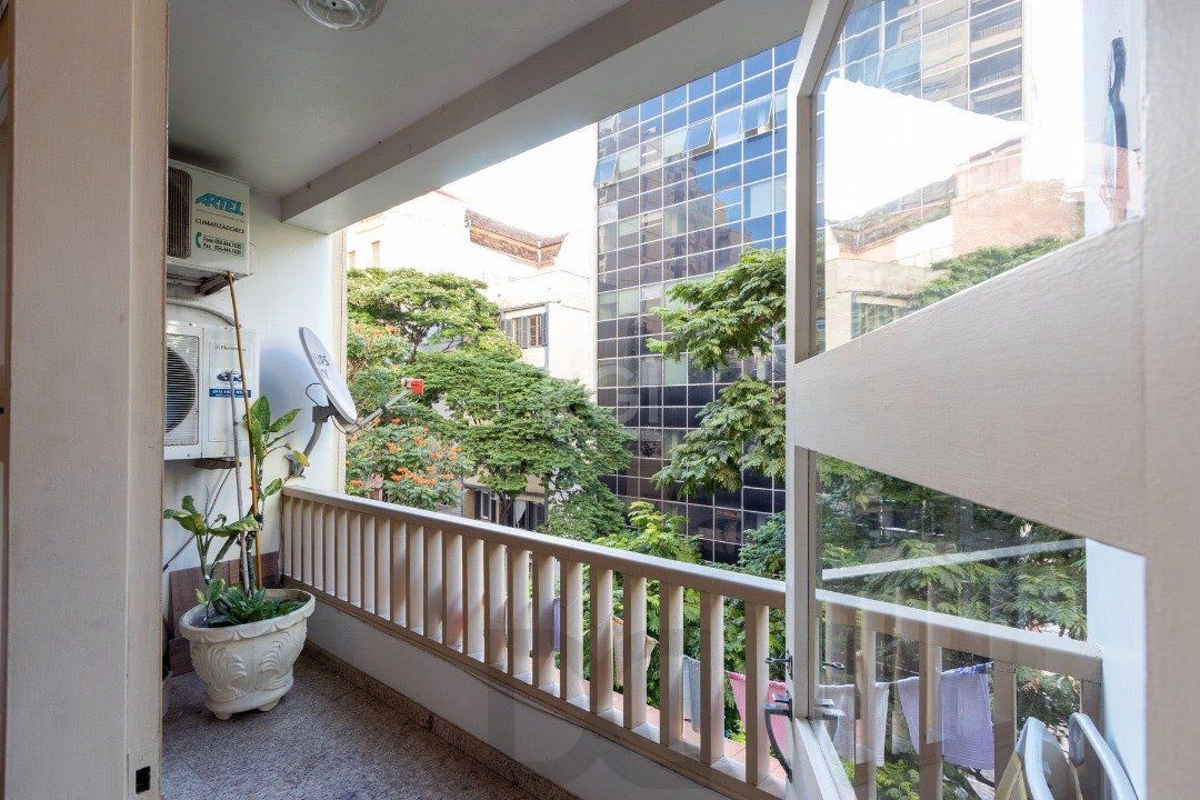 Apartamento para Venda - 160m², 3 dormitórios, sendo 1 suites, 2 vagas - Centro Histórico — foto 8