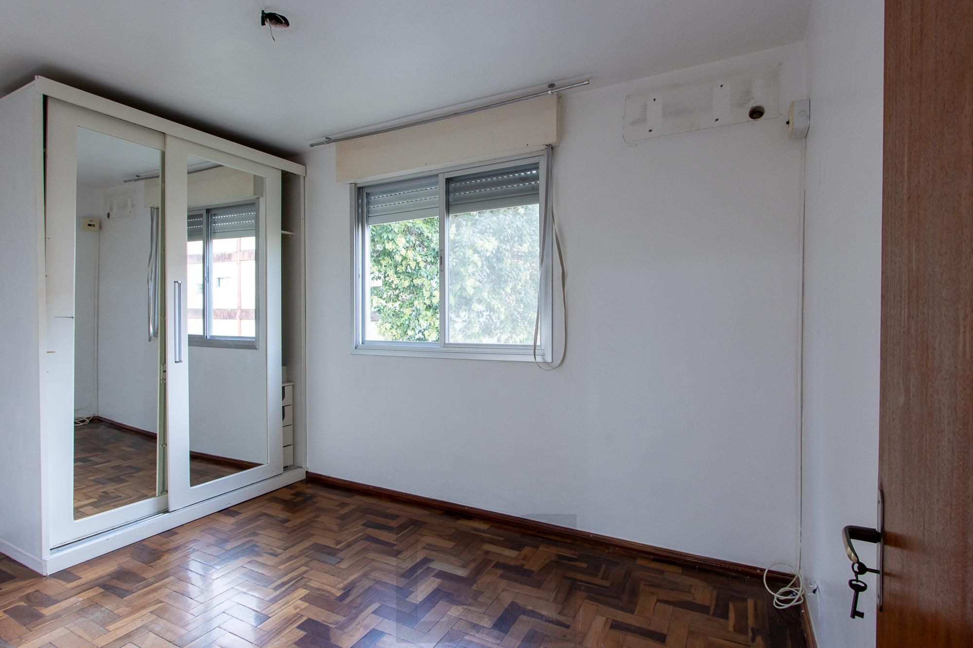 Apartamento de 2 dormitórios no bairro Camaquã. — foto 12