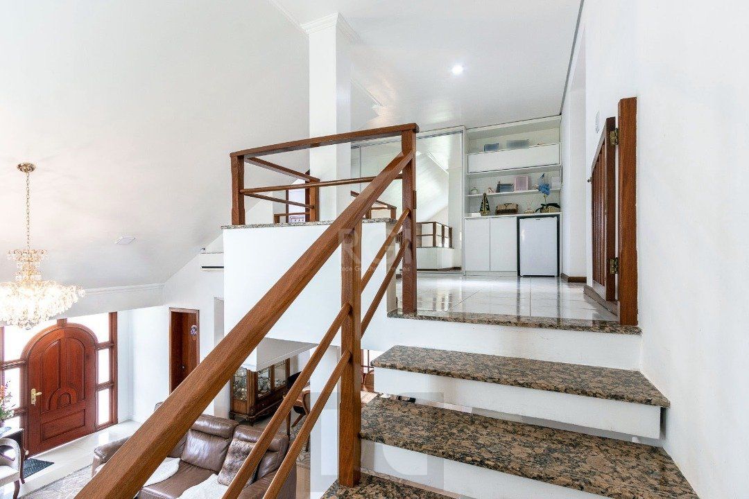 Casa para Venda - 293.76m², 3 dormitórios, sendo 1 suites, 6 vagas - Guarujá — foto 29