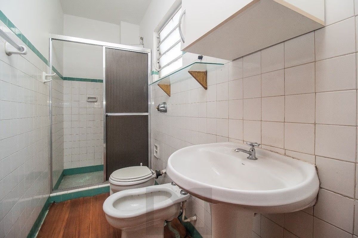 Apartamento de 1 quarto à venda no Edifício Britânia na Avenida Independência em Porto Alegre – 45,24 m² Privativos e Portaria 24h — foto 17