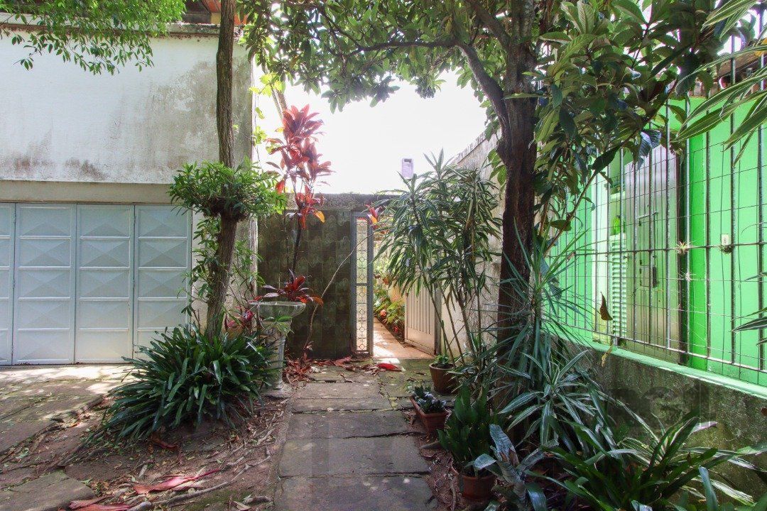 Casa para Venda - 393m², 4 dormitórios, sendo 2 suites, 4 vagas - Ipanema — foto 4