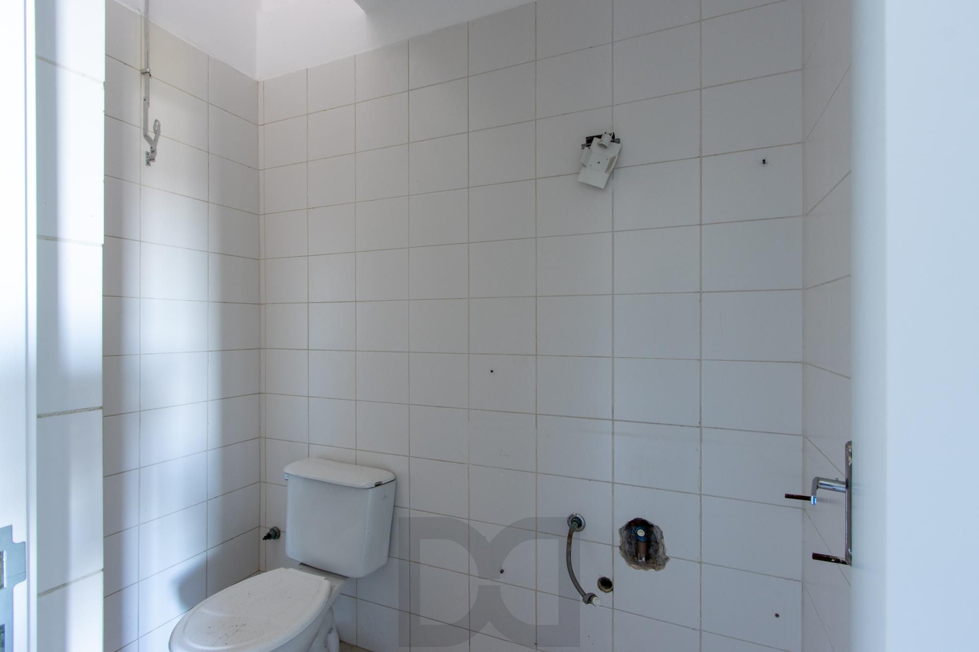 Casa 3 dormitórios, sendo 1 suíte, 2 vagas de garragem - bairro Ipanema — foto 30
