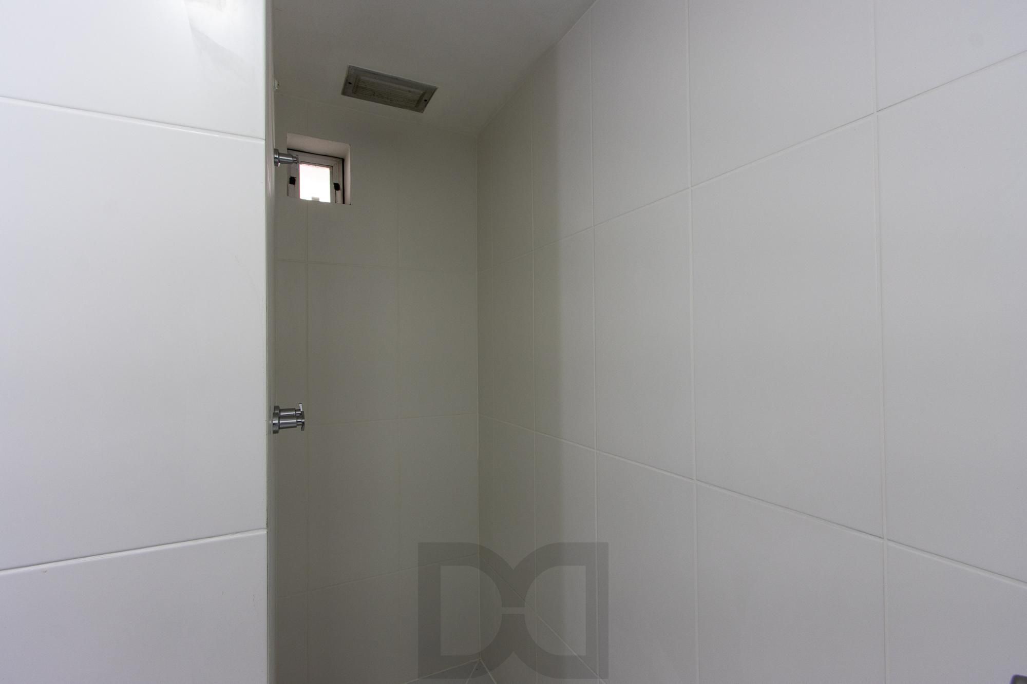 Apartamento no Menino Deus com 2 dormitórios e garagem — foto 18