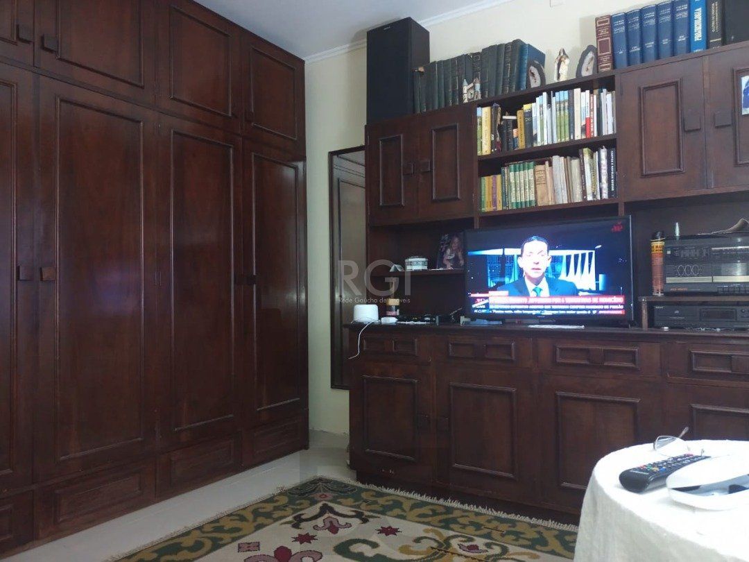 Casa para Venda - 220m², 3 dormitórios, sendo 1 suites, 1 vaga - Camaquã — foto 5