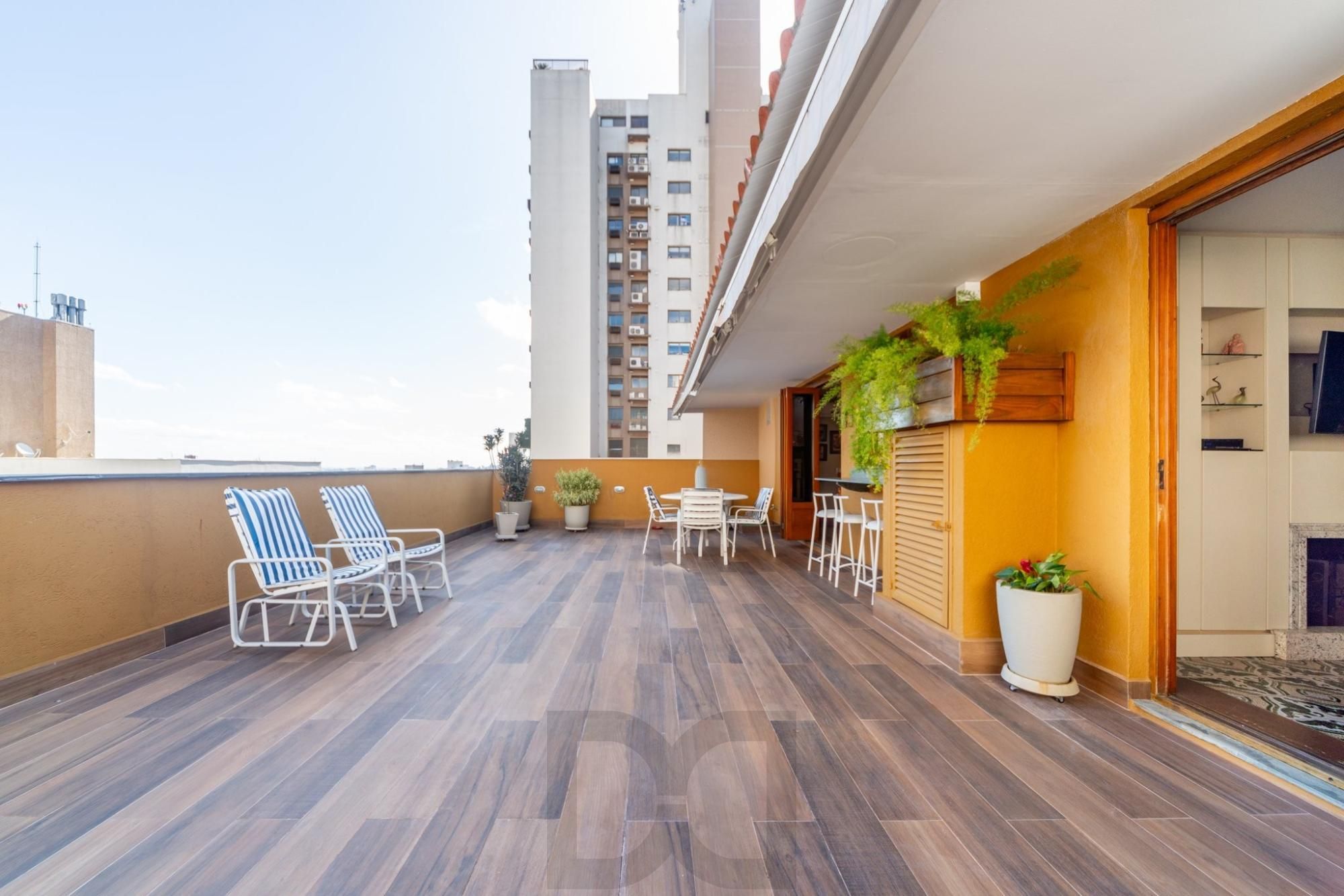Cobertura com 206m², 3 dorm, Petrópolis e 2 vagas — foto 3