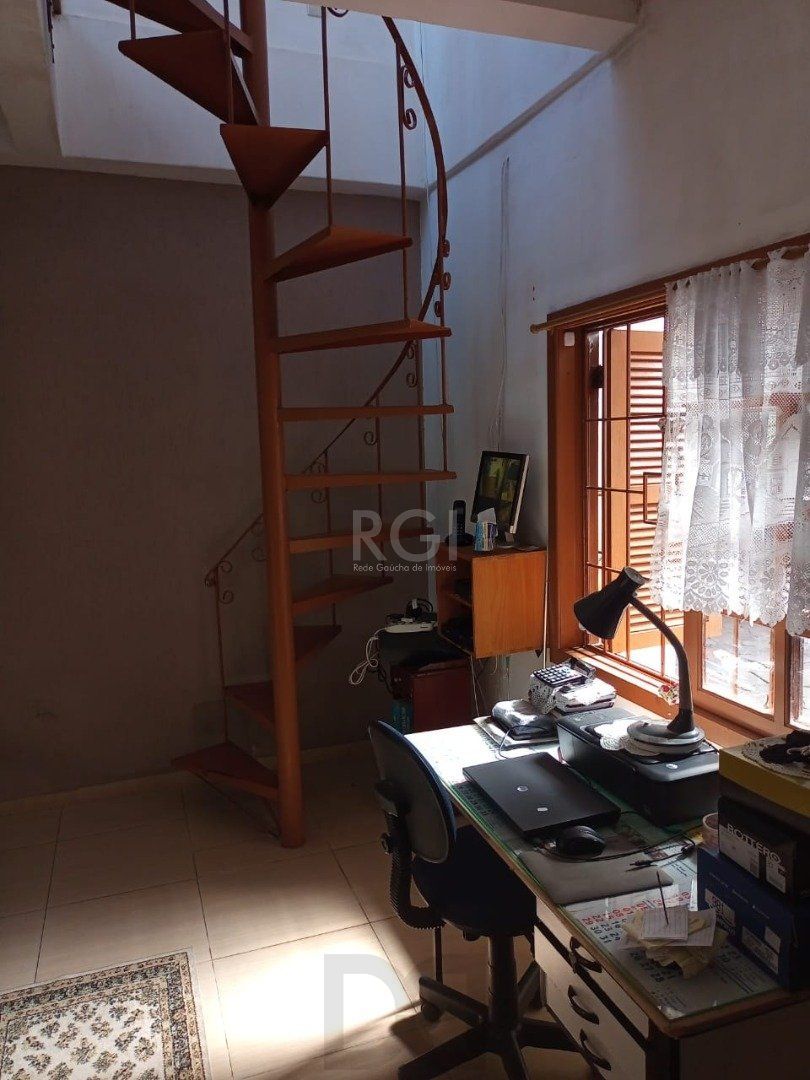 Casa para Venda - 180m², 3 dormitórios, sendo 1 suites, 2 vagas - Vila Nova — foto 7