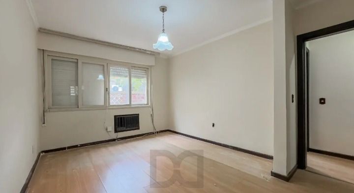 Casa de 3 dormitórios, 1 suíte e 3 vagas de garagem, bairro Ipanema. — foto 7