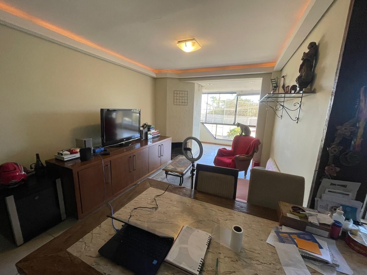 Apartamento bairro Tristeza, com 110 m² de área privativa, 03 dormitórios sendo 01 suíte e 02 vagas de garagem! — foto 3
