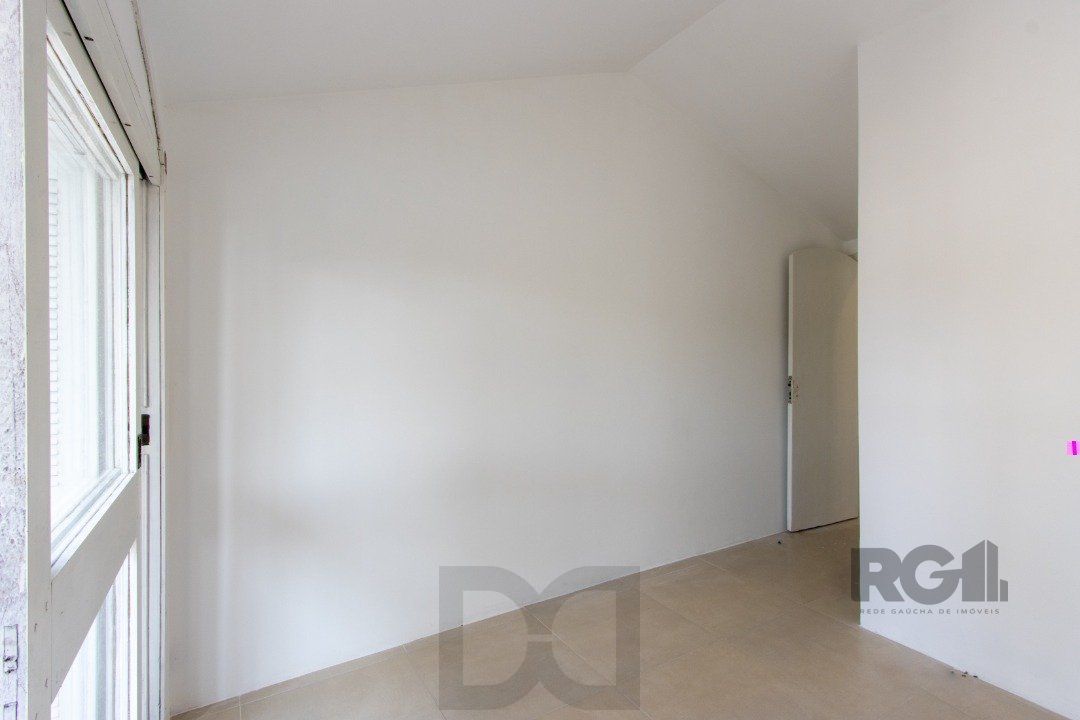 Casa para Venda - 337m², 3 dormitórios, sendo 1 suites, 3 vagas - Cristal — foto 27
