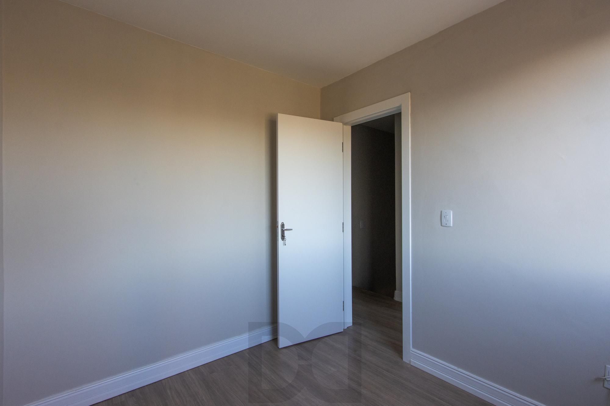 Casa 3 dormitórios, sendo 1 suíte, 2 vagas de garragem - bairro Ipanema — foto 28