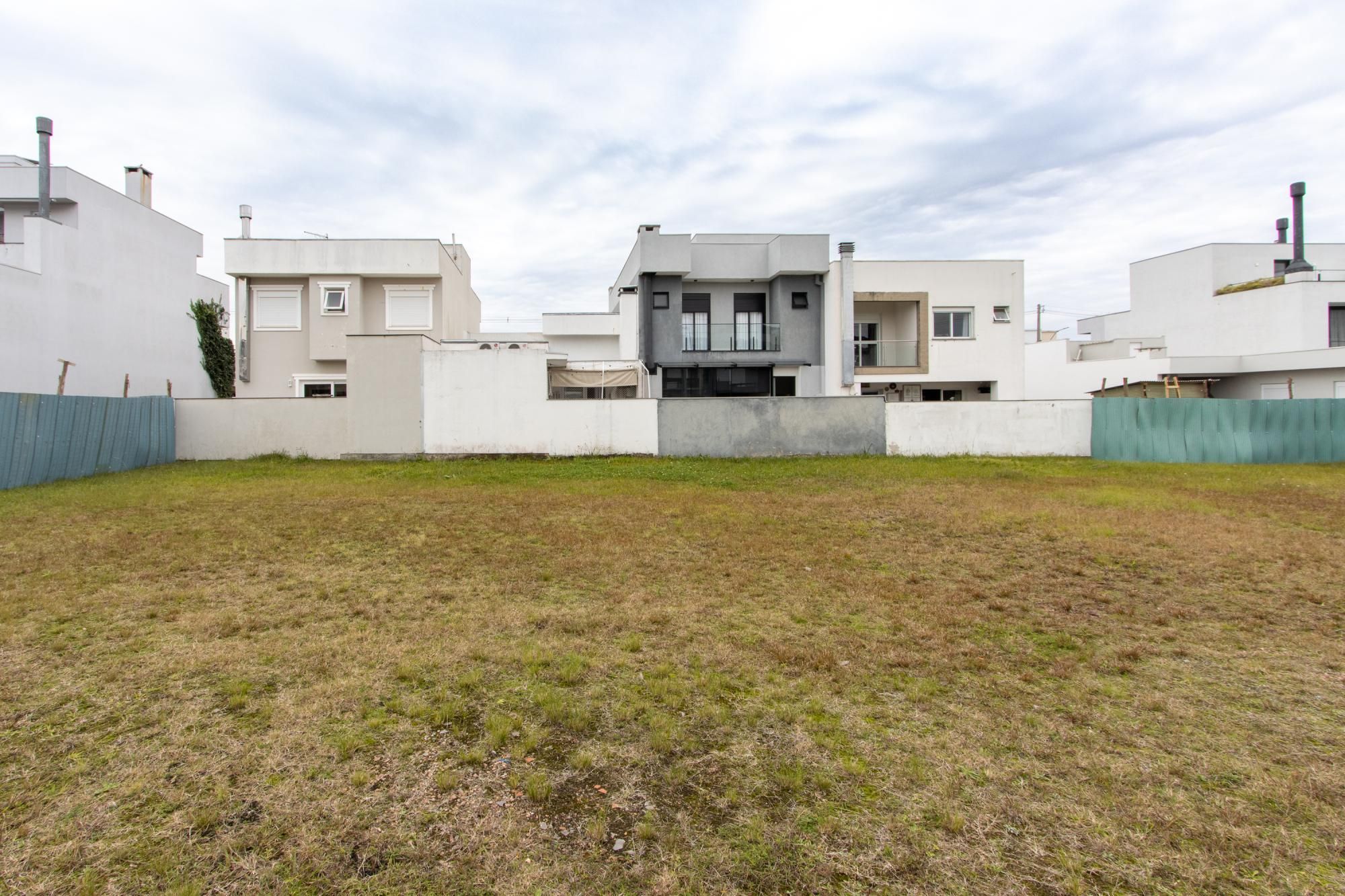 Lote de 154m2 no Condomínio Villa Amalfi, com boa infraestrutura — foto 1