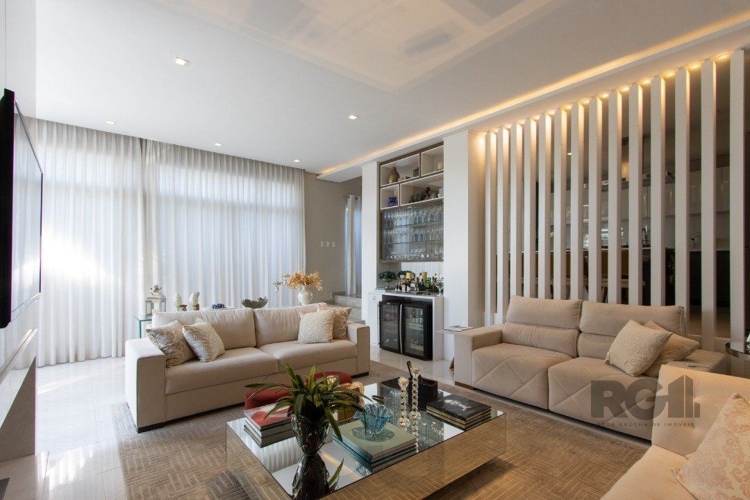 Espetacular 2 Casa Residencial de 5 Quartos e Piscina em Porto Alegre — foto 9