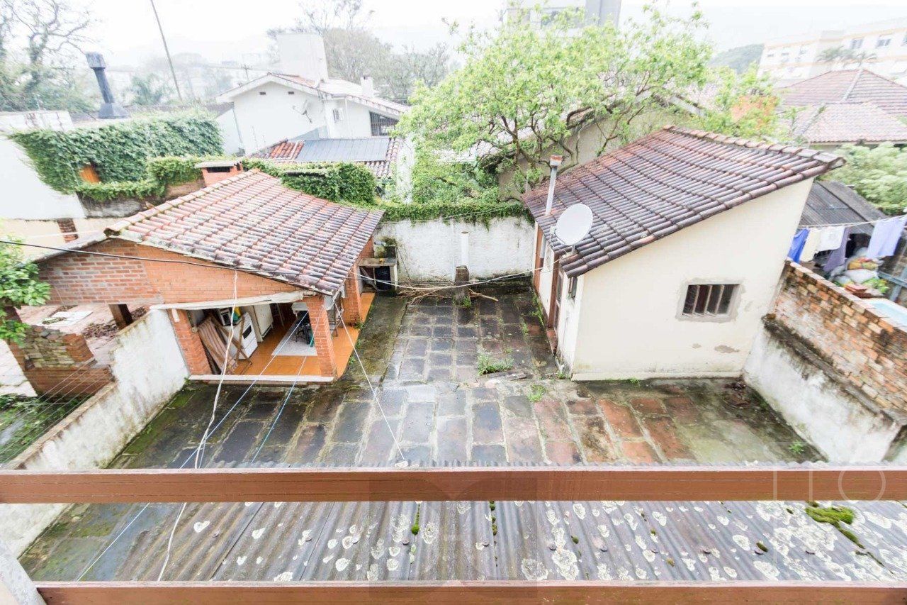 Casa com entradas independentes em Teresópolis: oportunidade para investimento e moradia — foto 15