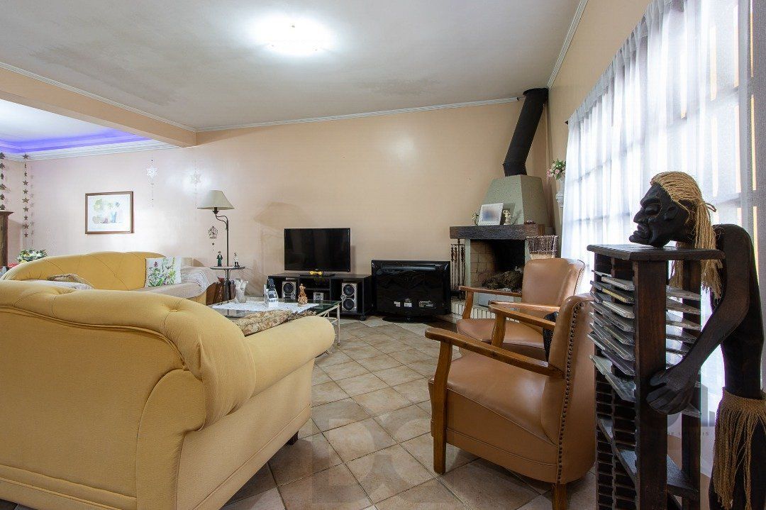 Casa para Venda - 300m², 3 dormitórios, sendo 1 suites, 4 vagas - Nonoai — foto 7