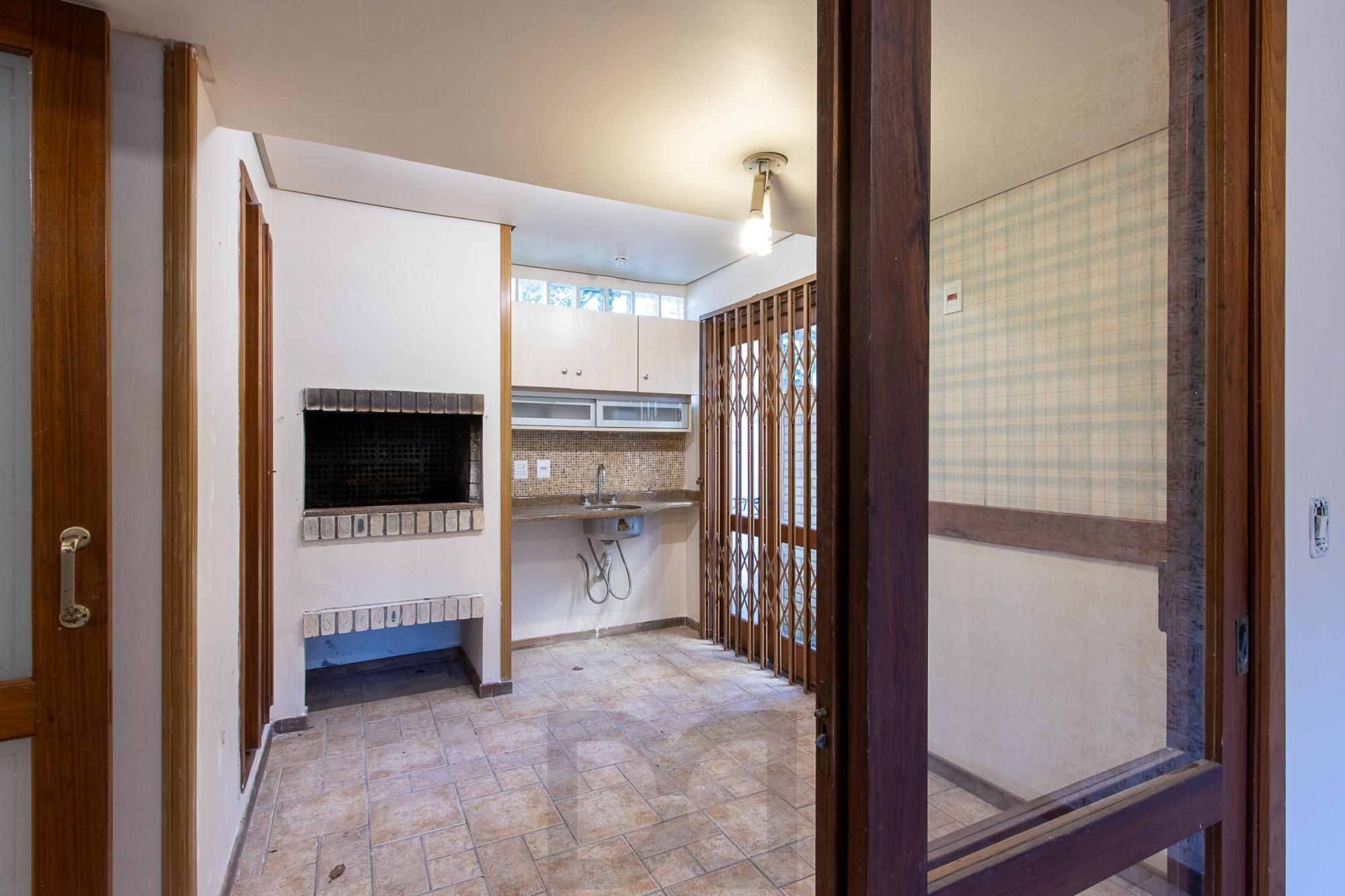 Casa 3 dormitórios, 1 suíte, 2 vagas - Bairro Camaquã — foto 13