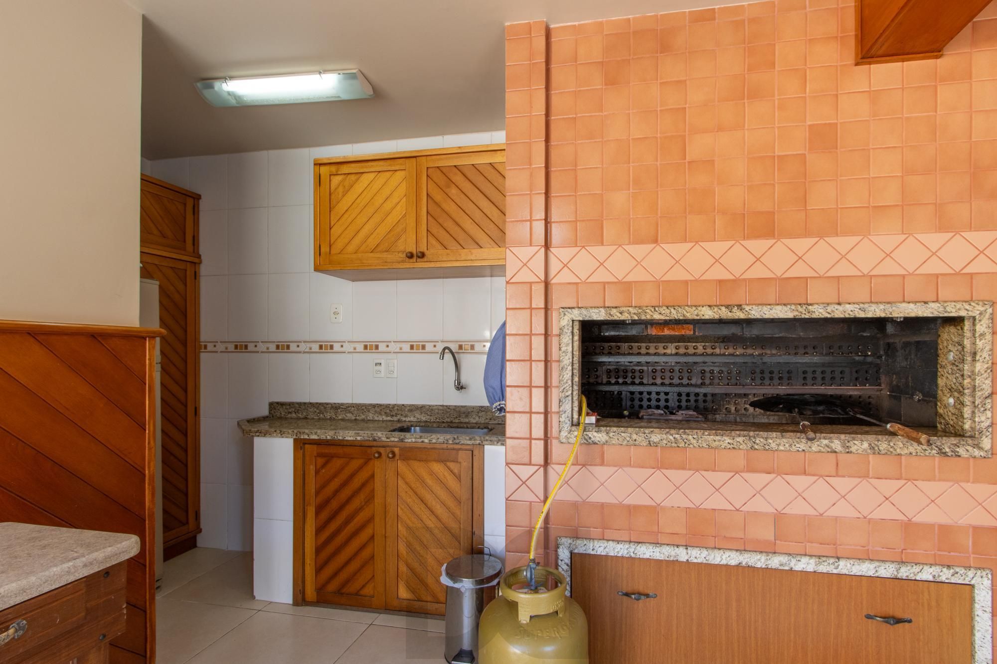 Casa à venda com 5 dormitórios, 392m² e 4 vagas no bairro Vila Assunção, Zona Sul de Porto Alegre — foto 21