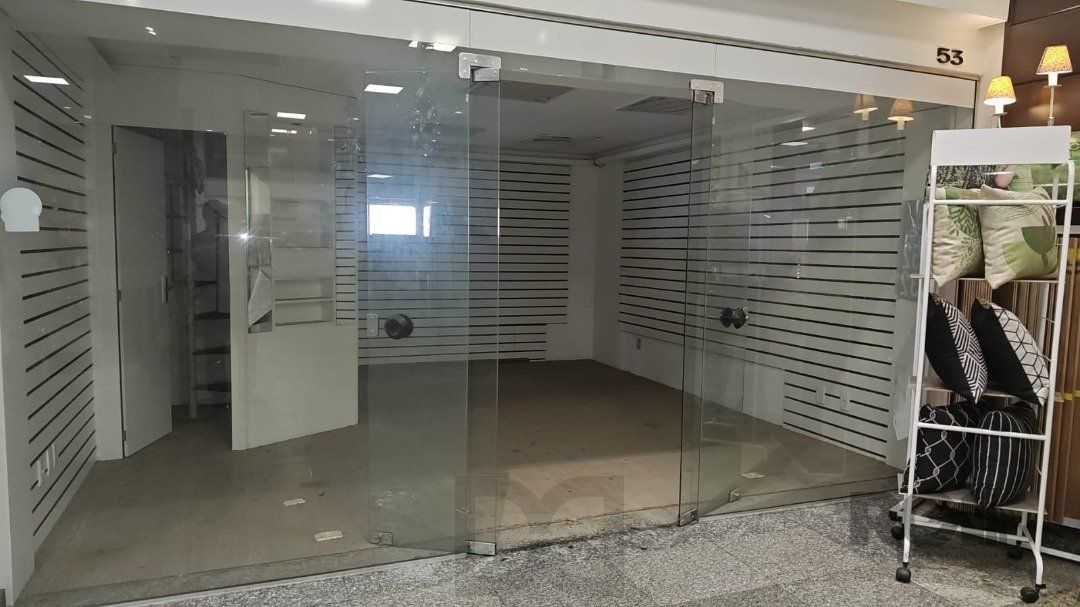 Loja para Venda - 26m², 0 dormitórios, Moinhos de Vento — foto 2