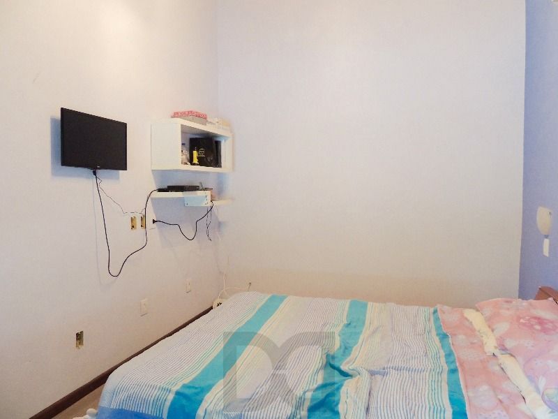 Casa para Venda com 3 dormitórios, sendo 2 suites e 3 vagas no bairro Belém Novo — foto 21
