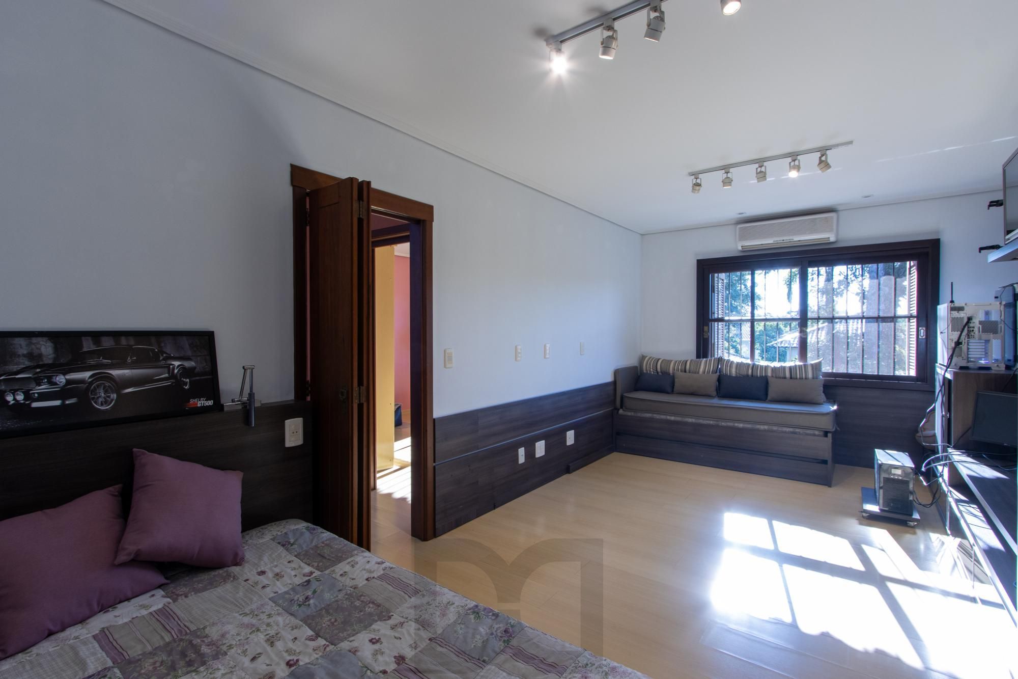 Casa com 3 quartos e 357m² à venda em Tristeza, Porto Alegre. — foto 58